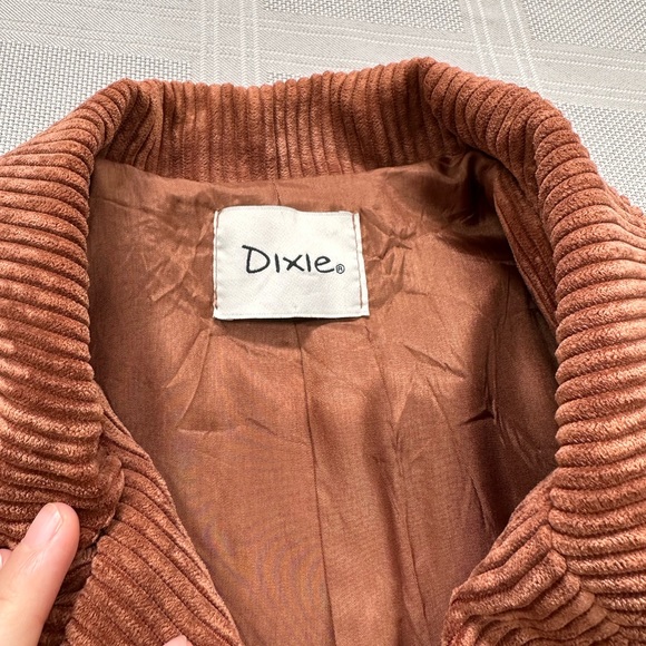 Lovely vintage style corduroy jacket - size women’s medium - Picture 2 of 9